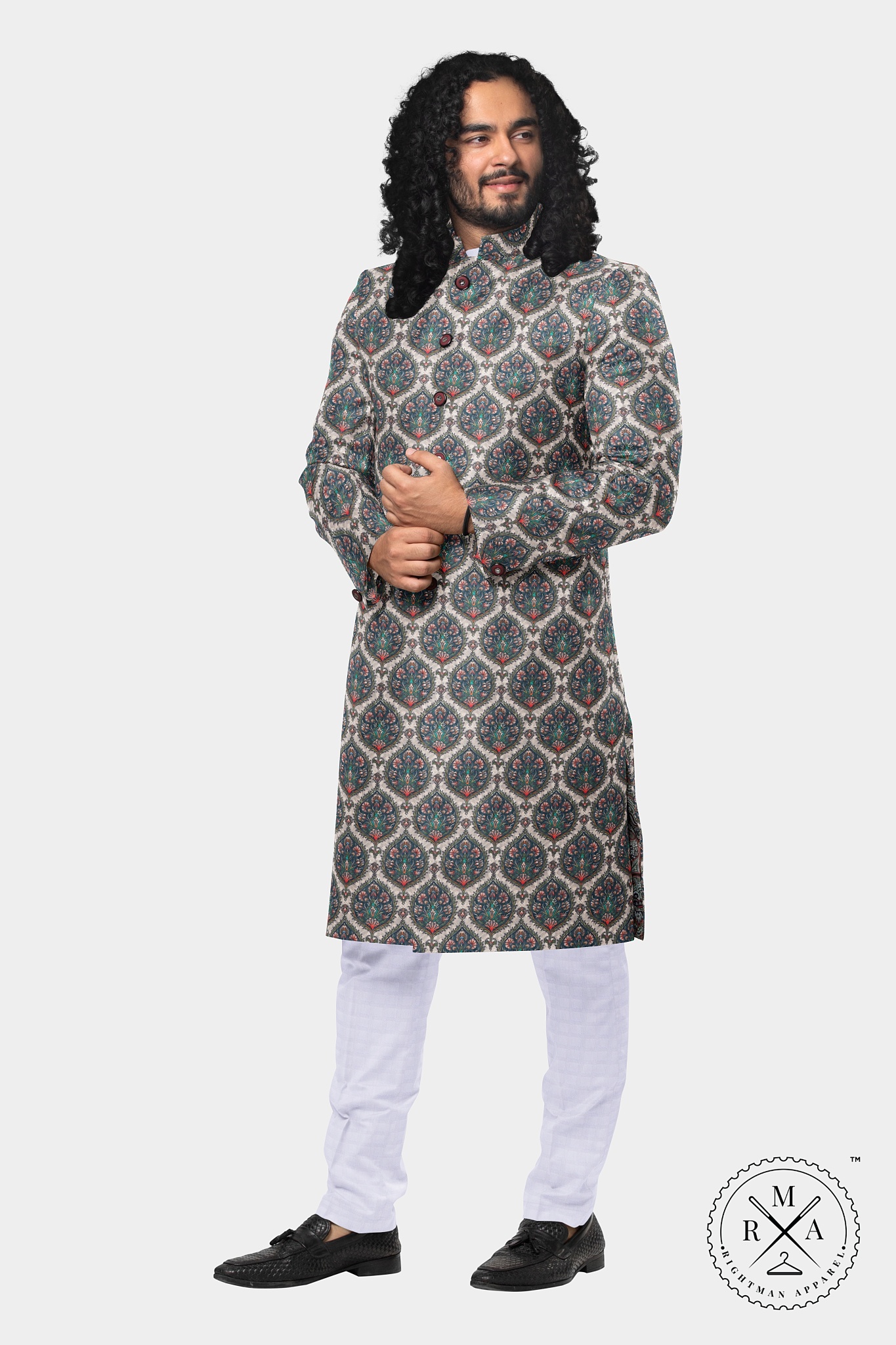 Glistening Leaves White Embroidered Kurta SK78